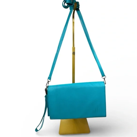 Stylish Blue Handbag with Stud Accents‎ - Picture 2 of 3